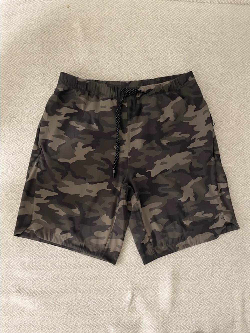 Fabletics Men's Camo Board Shorts in Olive and Black